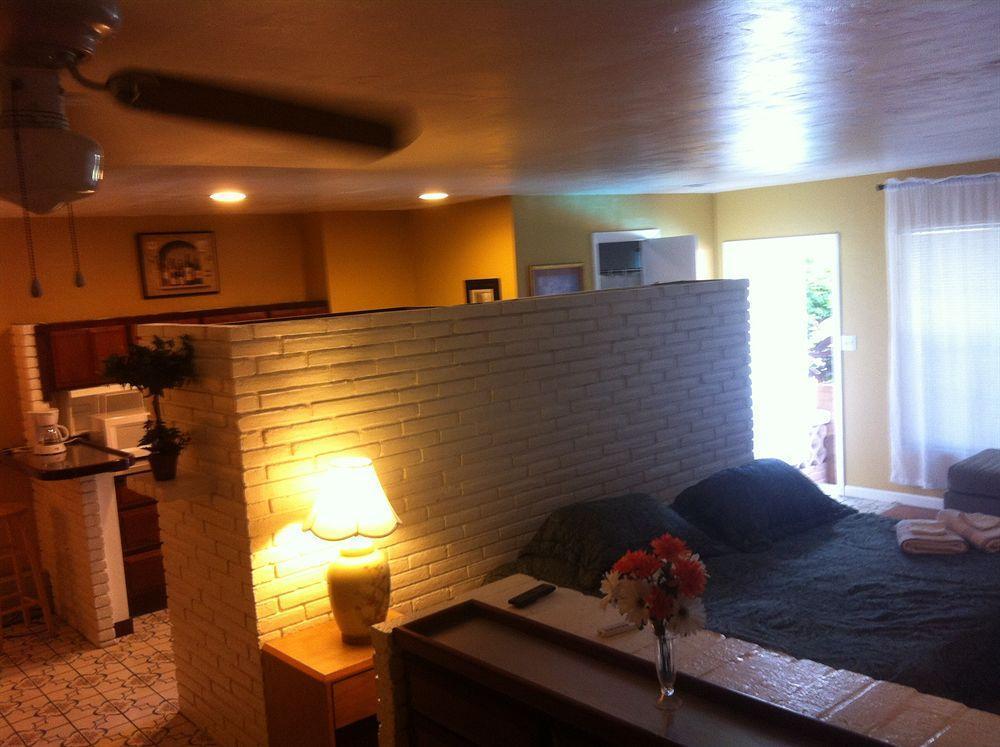 The Bridge At Cordova Boutique Hotel And Hostel Fort Lauderdale Eksteriør billede